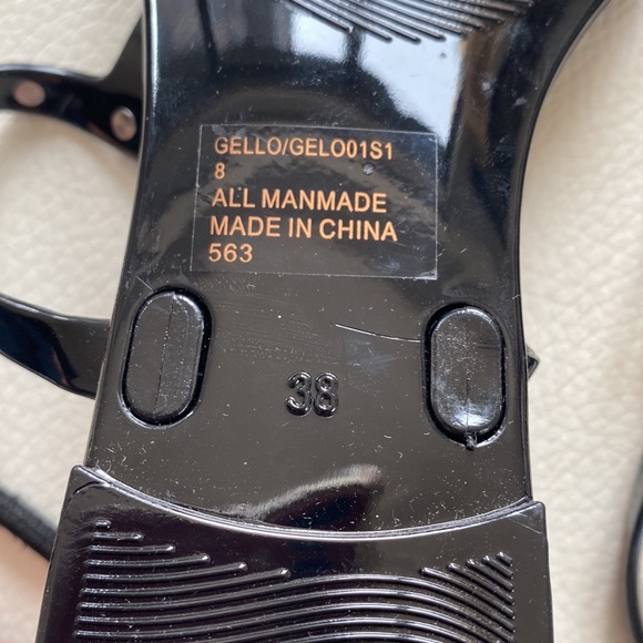 STEVE MADDEN black gello sandals new ! Size 8 - Picture 4 of 6